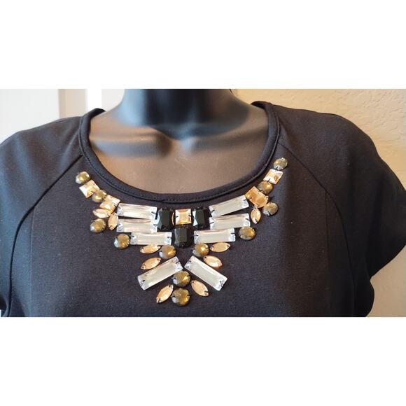 Banana Republic short sleeves Black Jewel neckline Dress Size 2 with Pockets - Picture 2 of 13